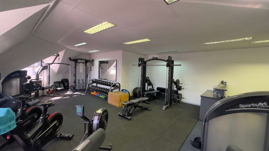 To Let Commercial Property for Rent in Somerset West Western Cape